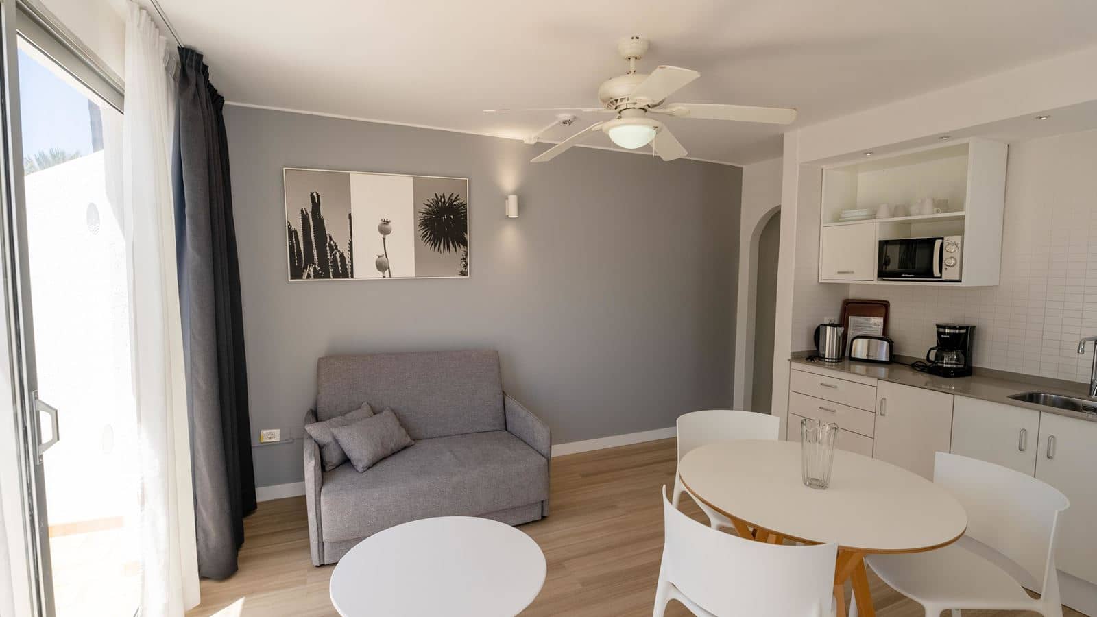 rooms-one-bedroom-standard-apartment