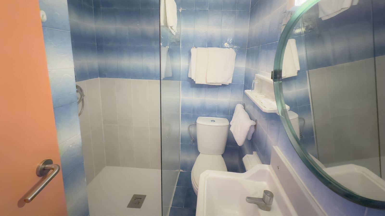 rooms-triple-room