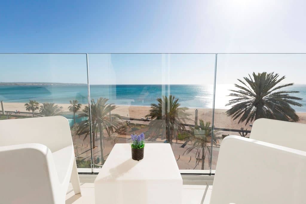 rooms-double-sea-front-balcony