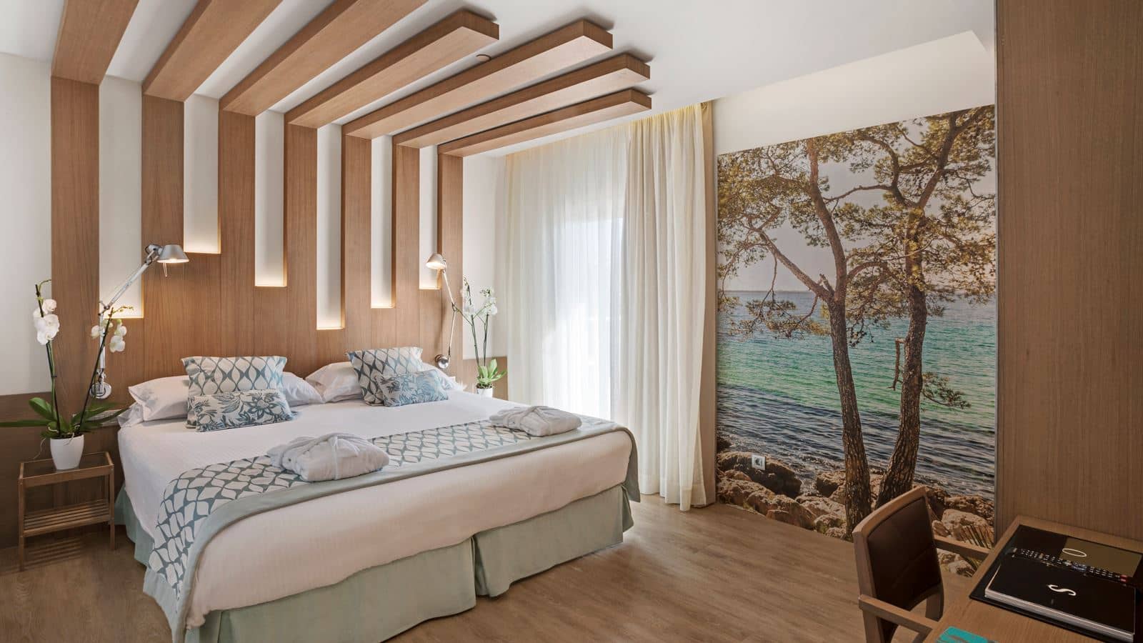 rooms-premium-room-garden-view
