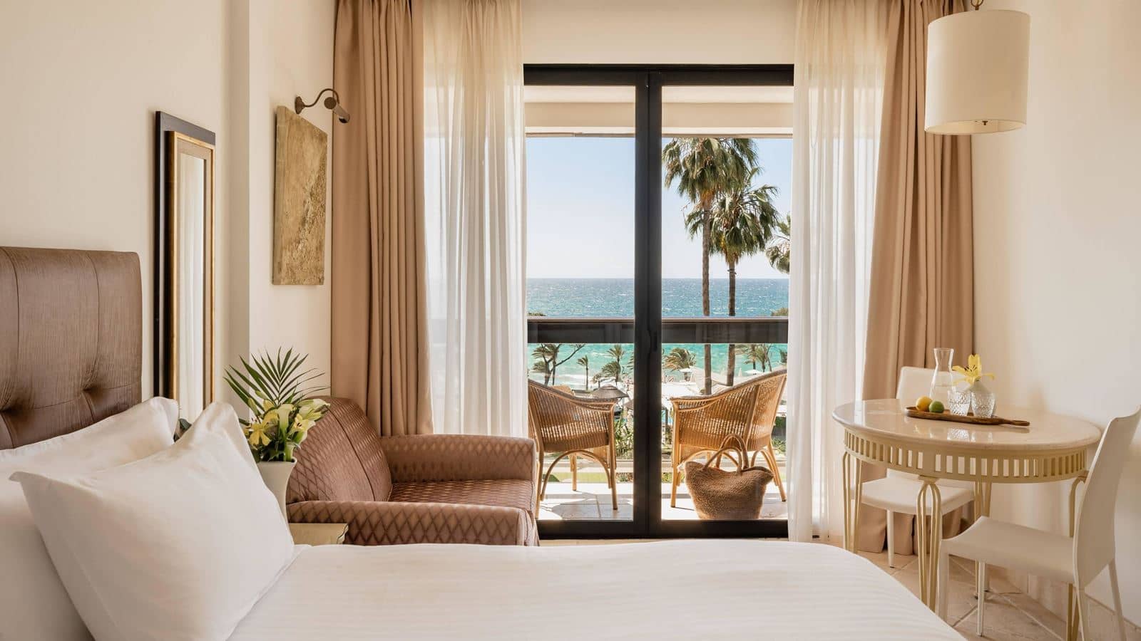 rooms-double-premium-sea-view-balcony-or-terrace