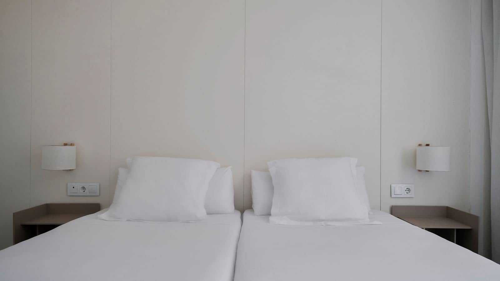 rooms-double-standard-with-balcony-d2b
