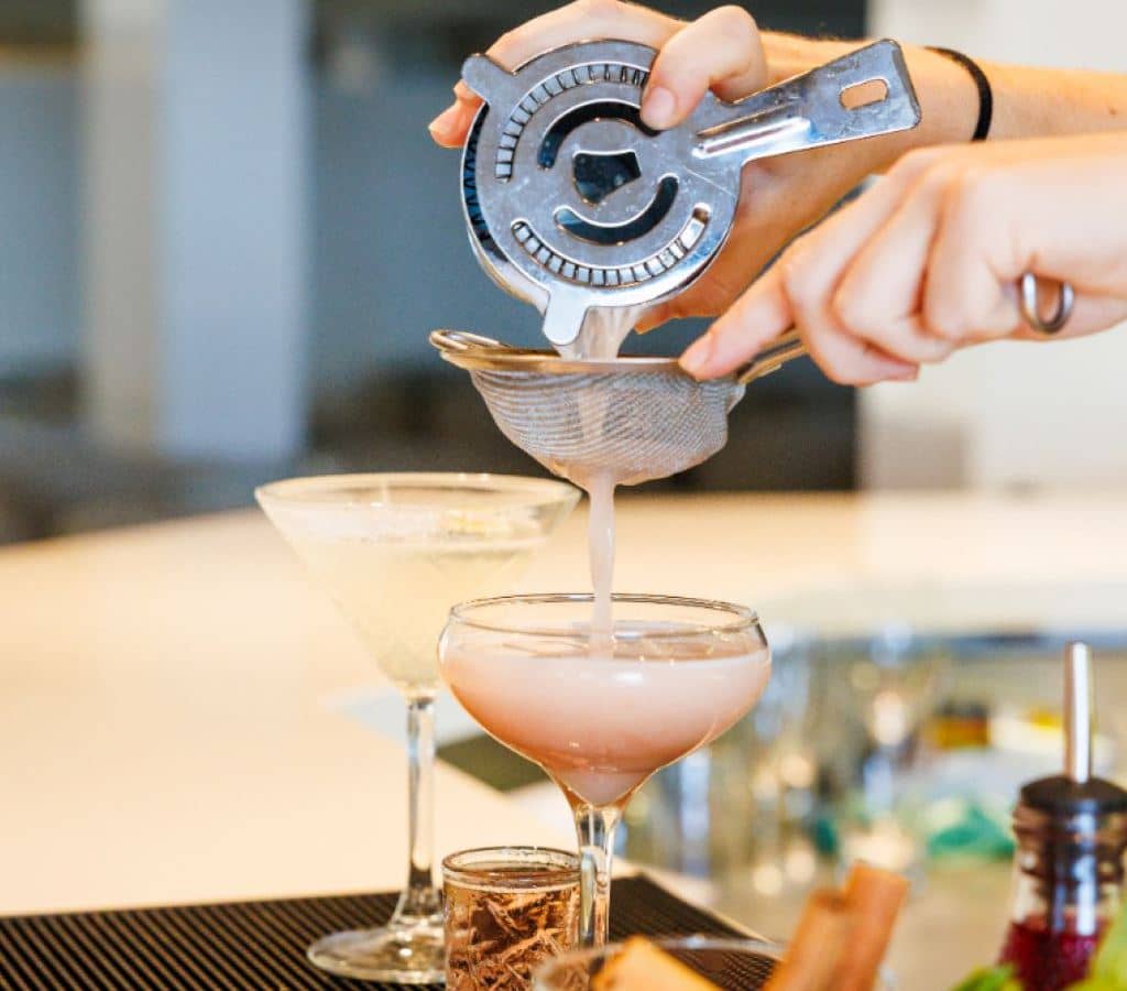 bars-main-bar