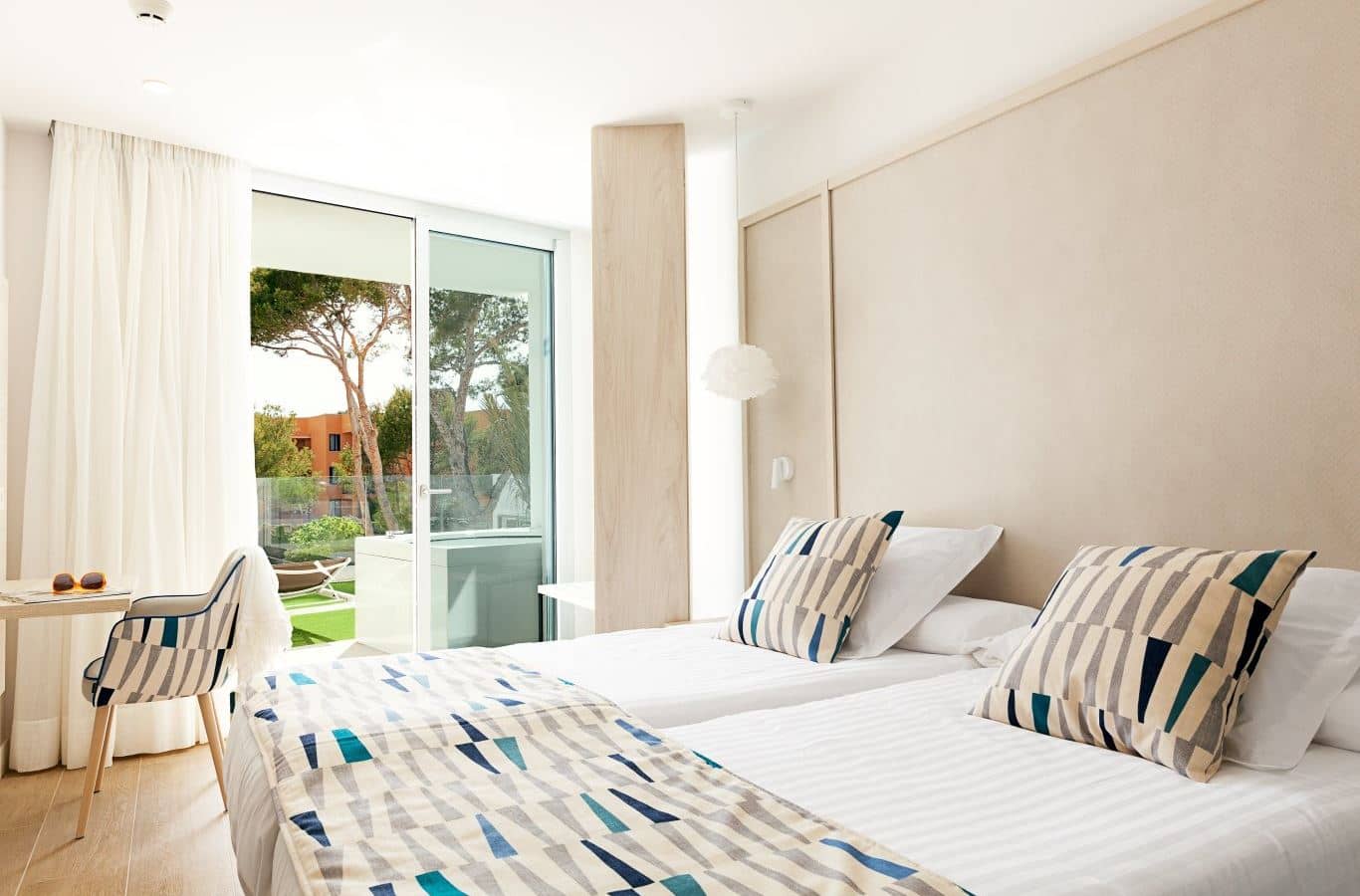 rooms-junior-suite