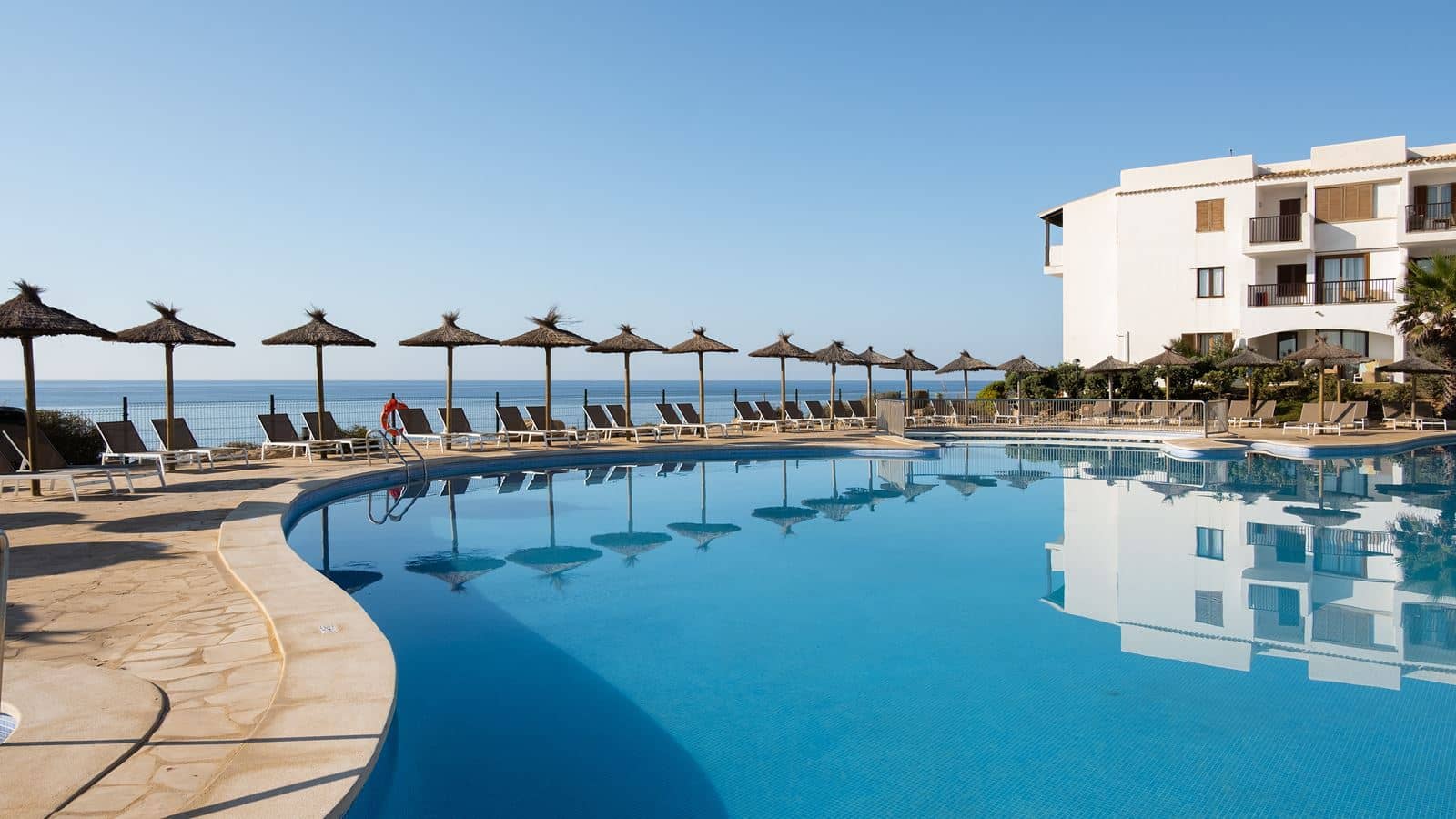 pools-outdoor-pool