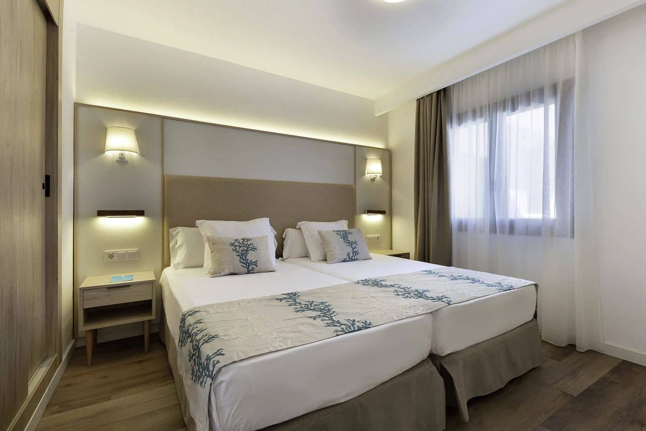 rooms-suite-1-bedroom-seaview