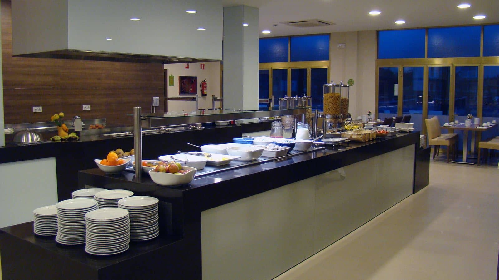 restaurants-restaurant