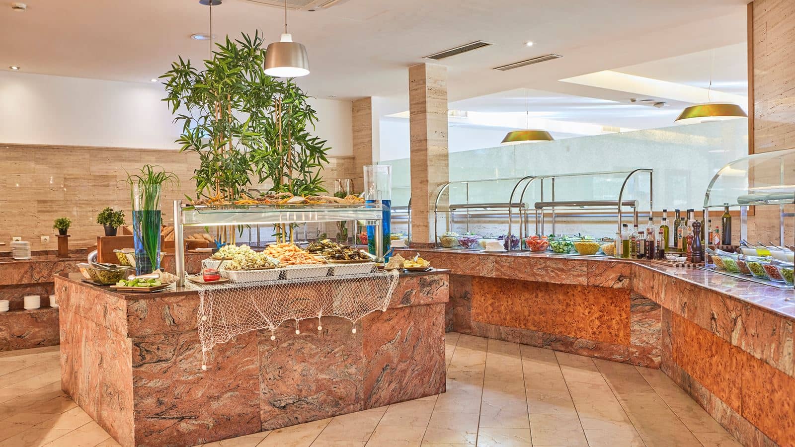 restaurants-caprice-restaurant-buffet
