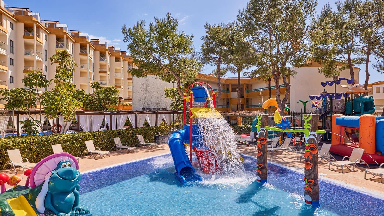 pools-outdoor-childrens-pool