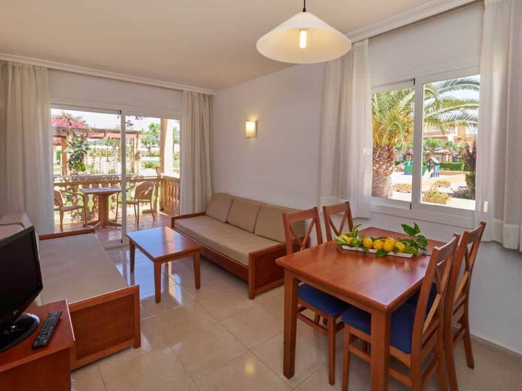rooms-apartment--garden-view-balcony-or-terrace