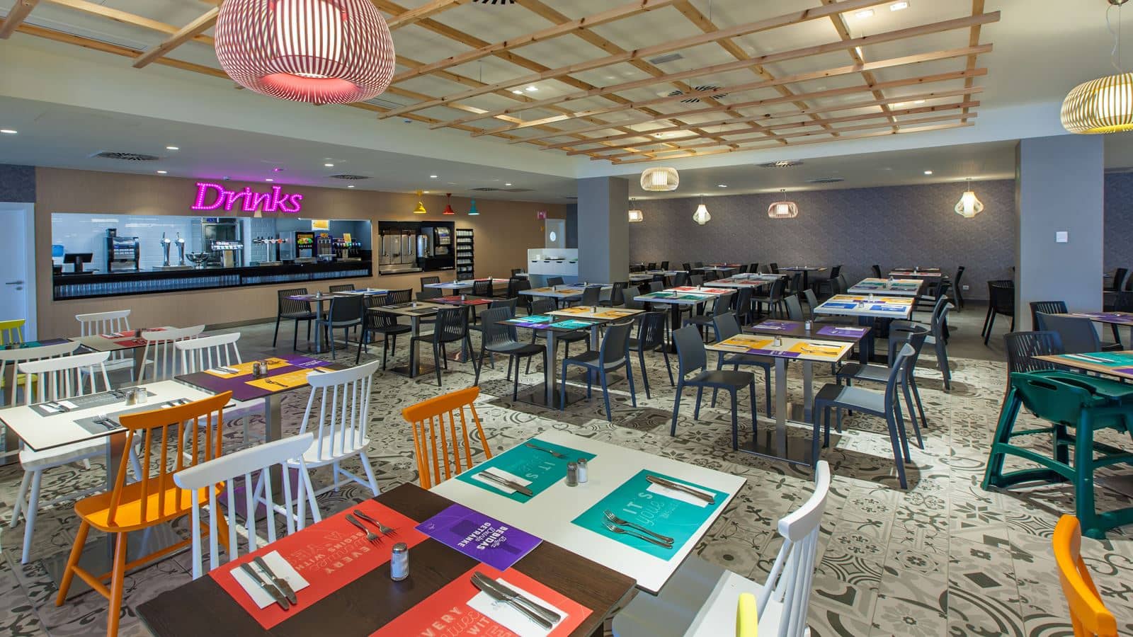 restaurants-breakfast-buffet