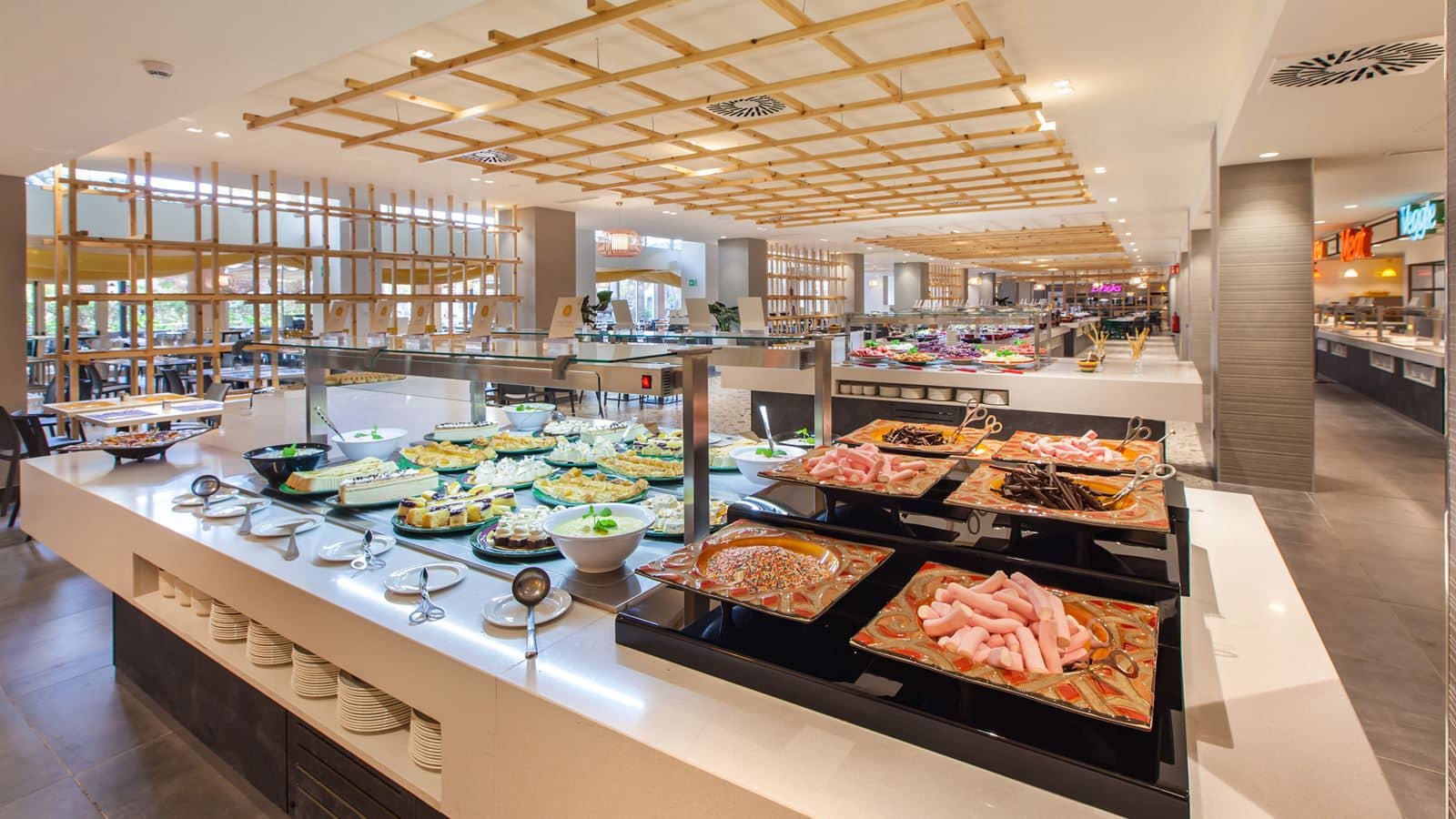restaurants-breakfast-buffet