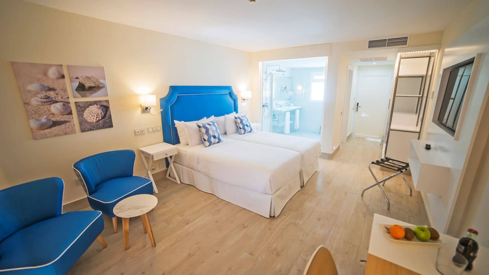 rooms-double-standard-room-balcony-or-terrace