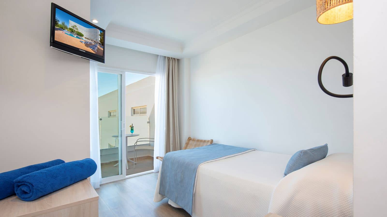 rooms-single-room