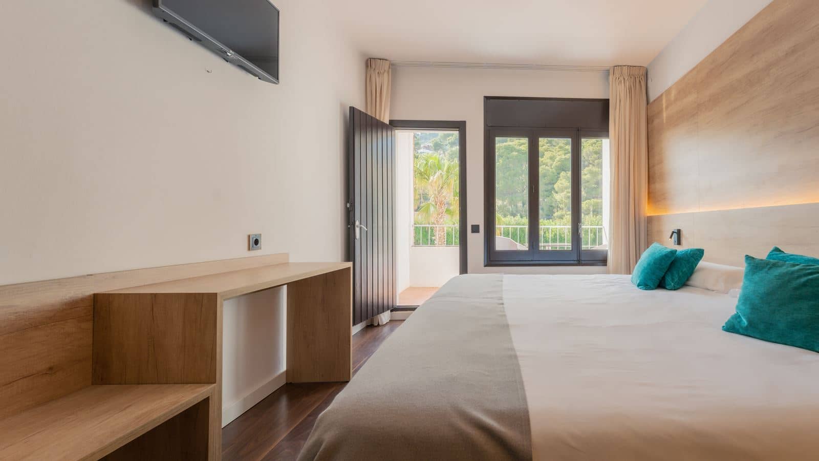 rooms-double-superior-room