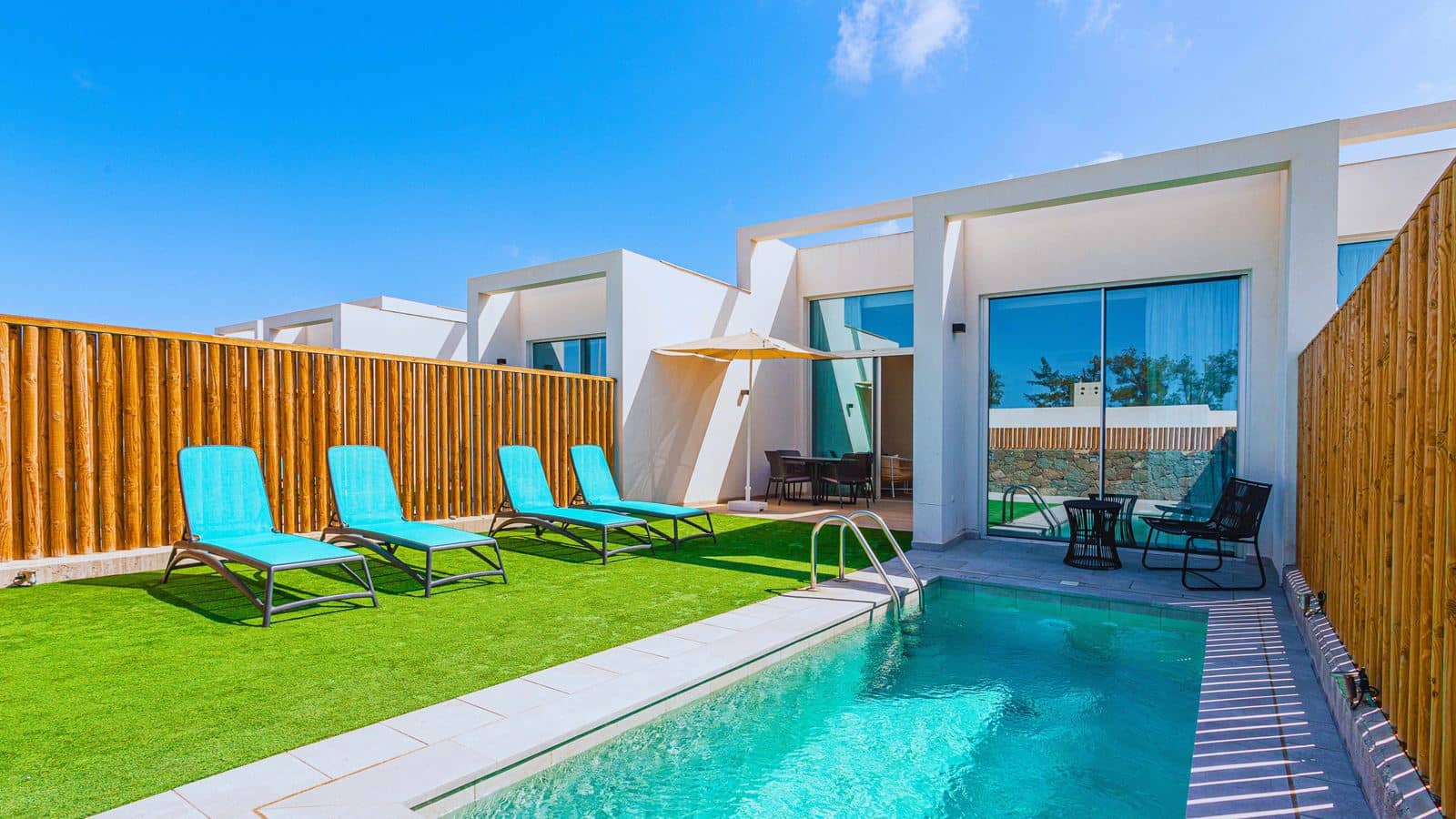 rooms-deluxe-holiday-home-2-bedrooms-with-terrace