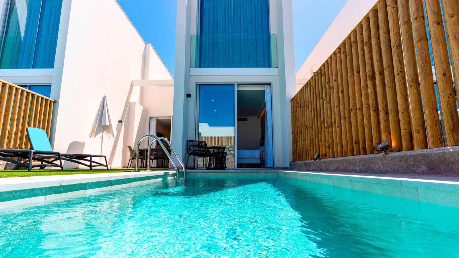 rooms-deluxe-duplex-holiday-home-2-bedrooms-with-terrace