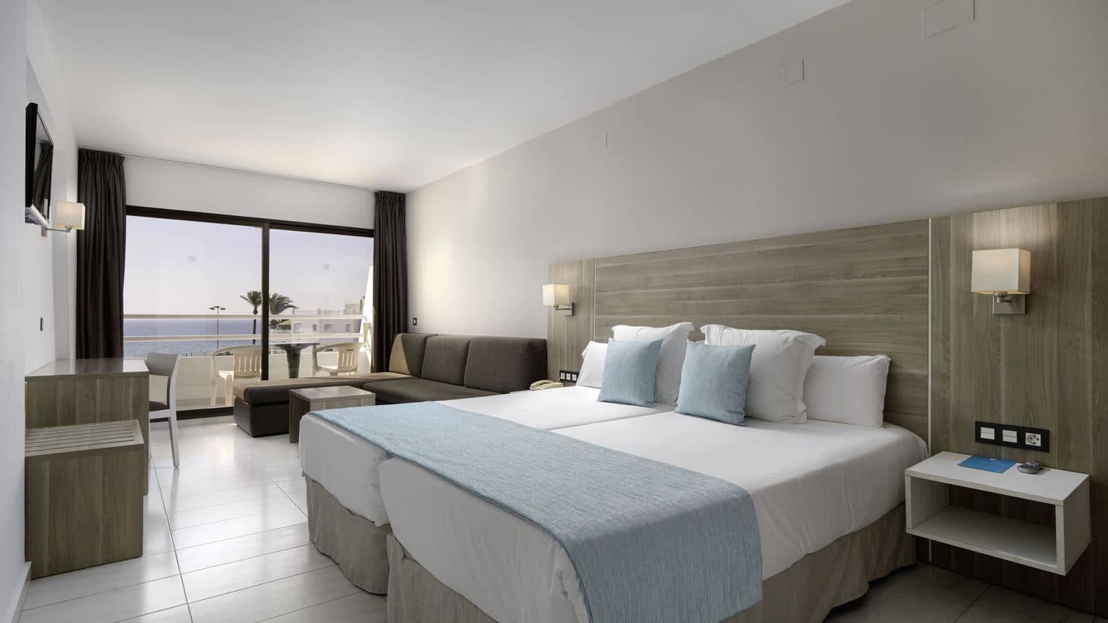 rooms-double-room-sea-view-balcony-or-terrace