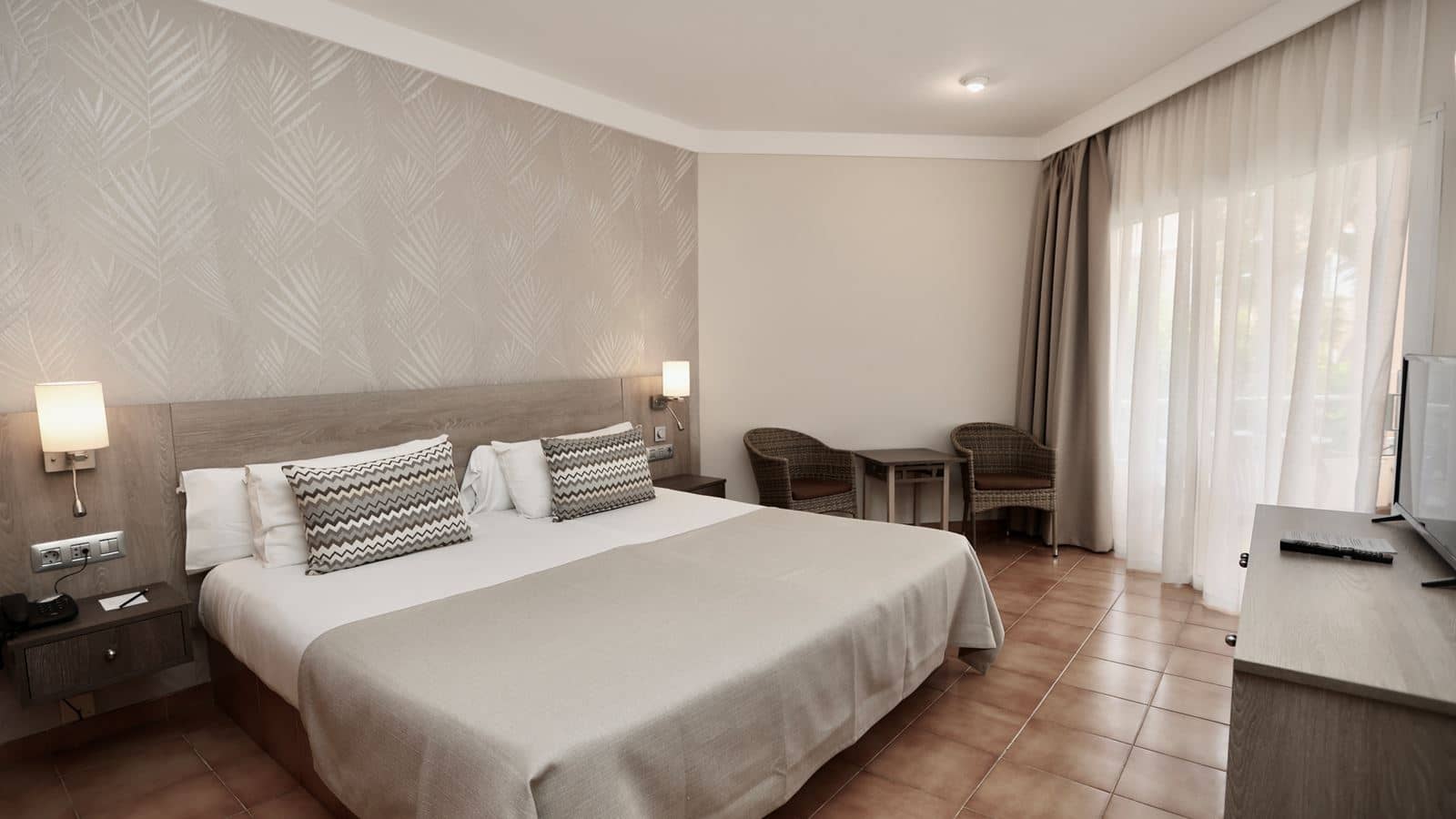 rooms-economy-room