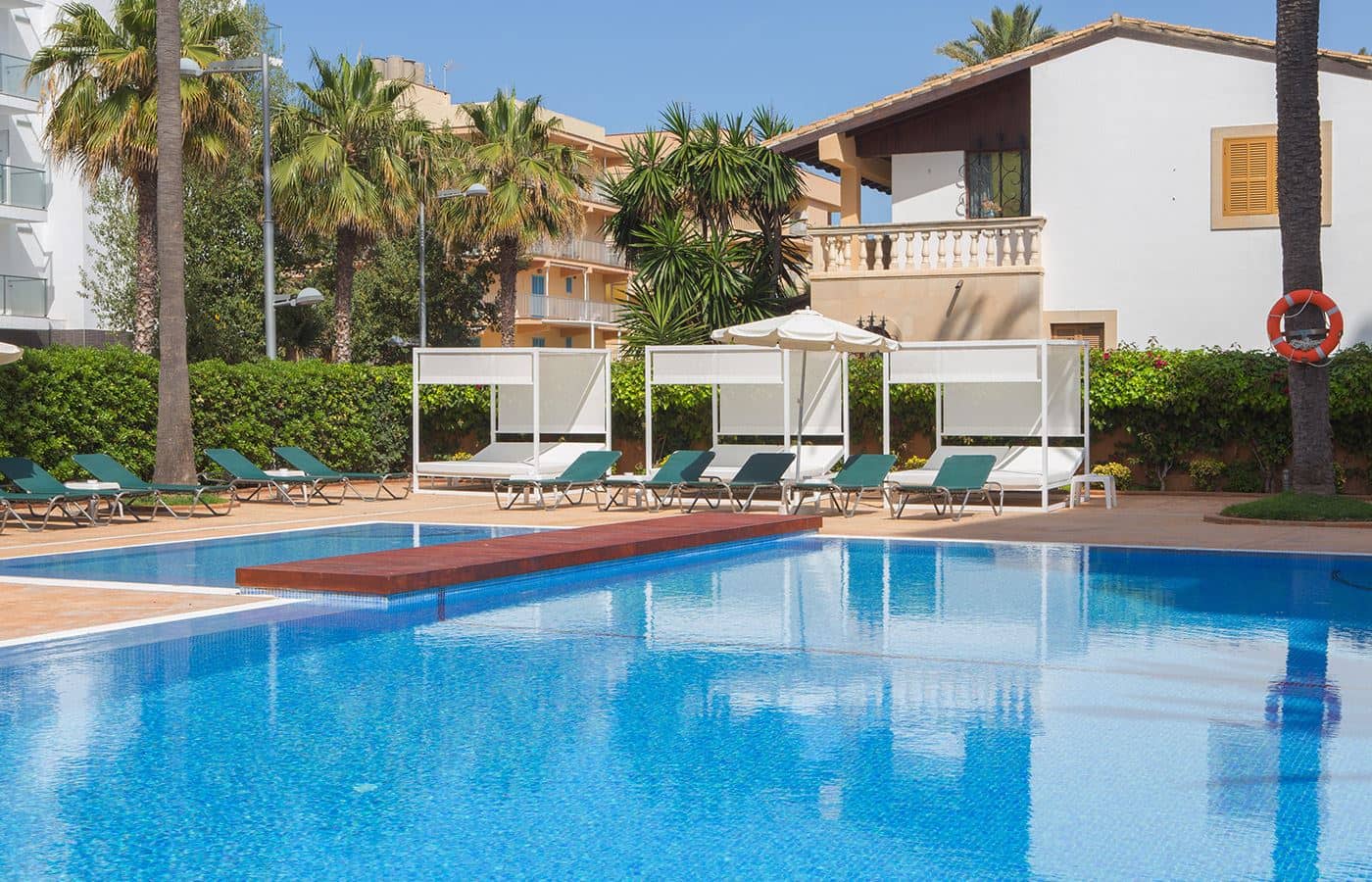 pools-outdoor-pool