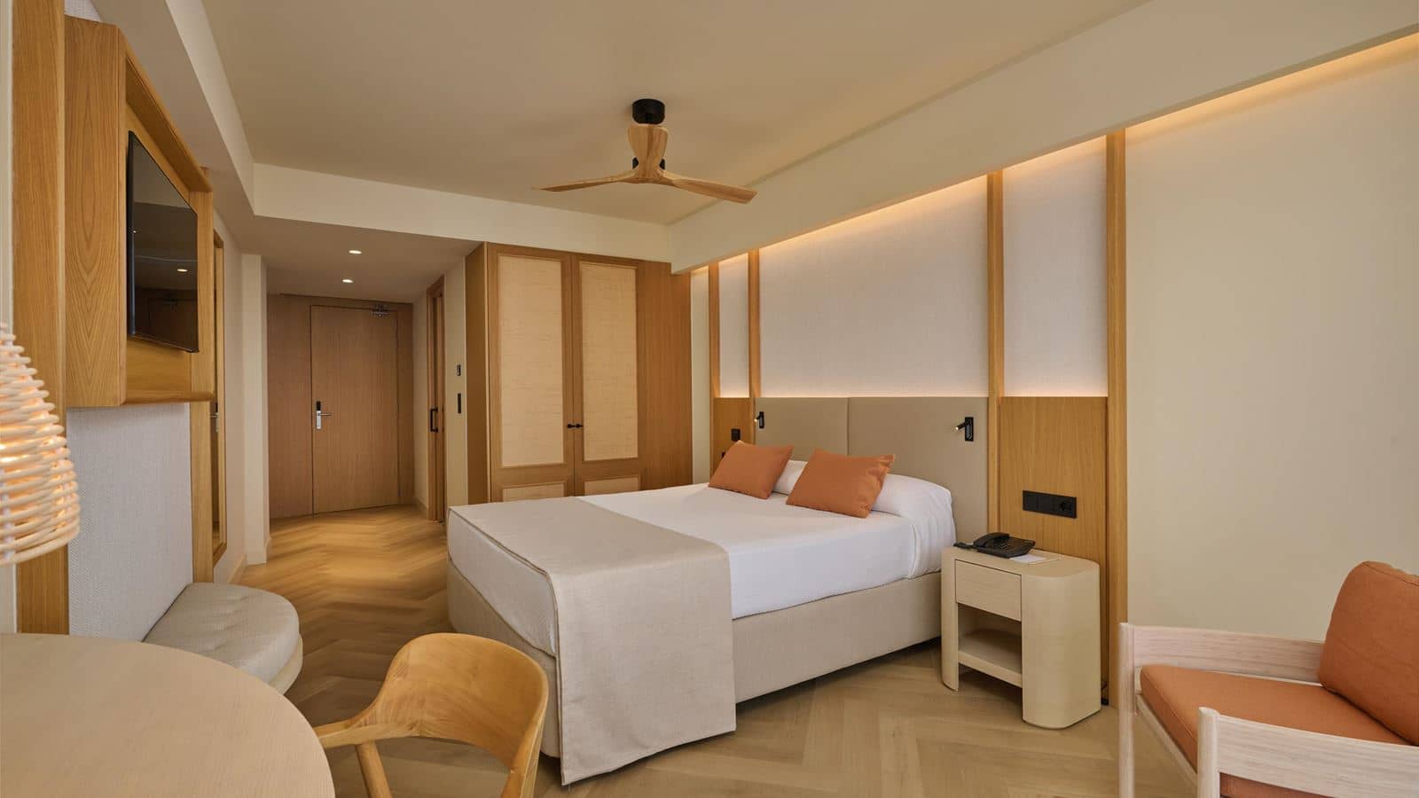 rooms-doble-sea-view-with-balcony