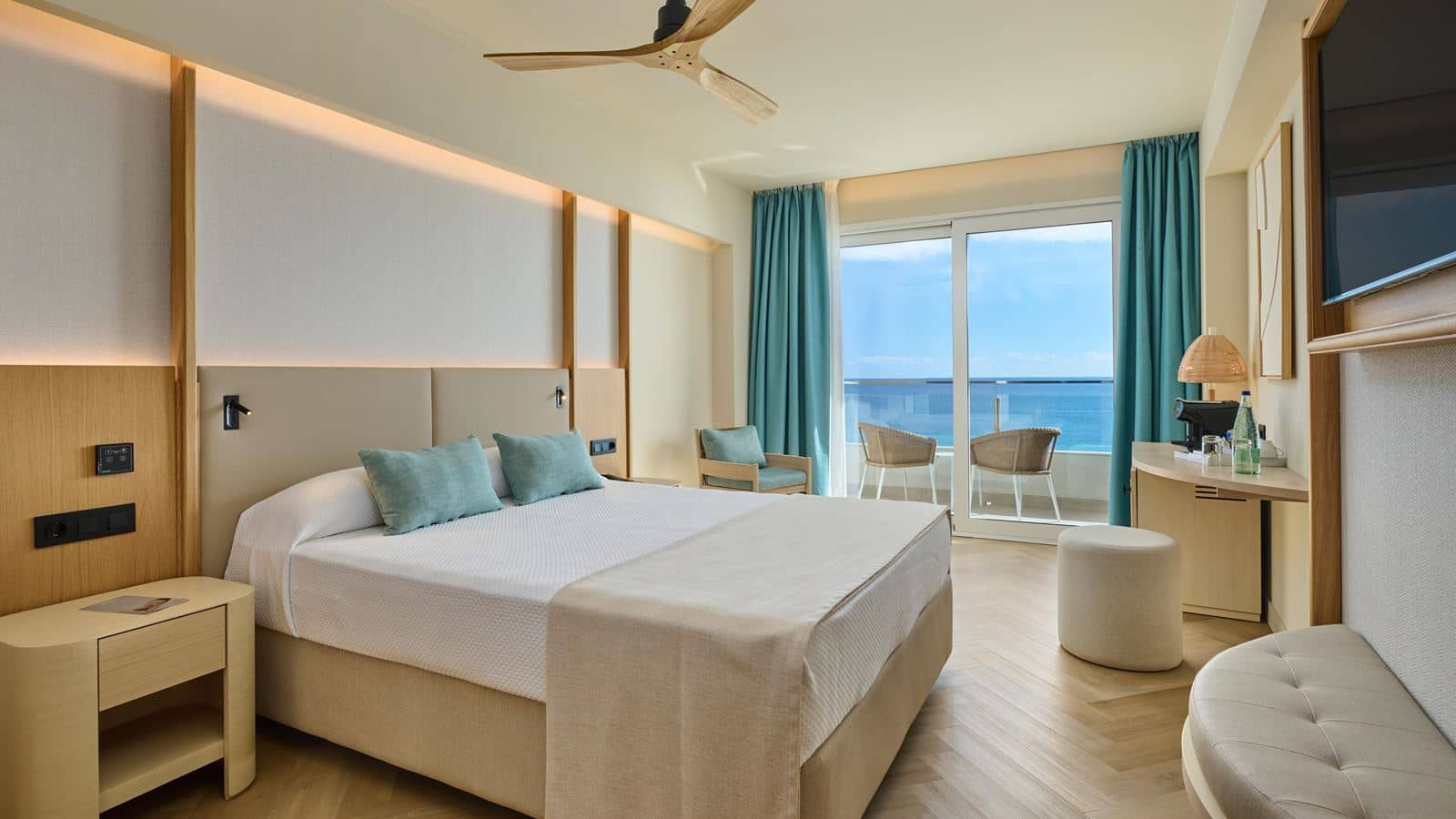 rooms-double-select-sea-view