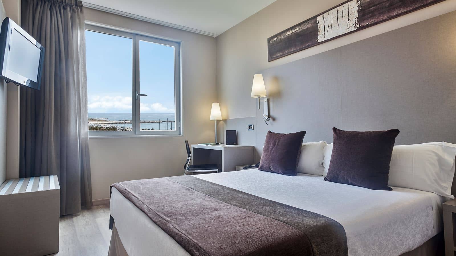 rooms-standard-room
