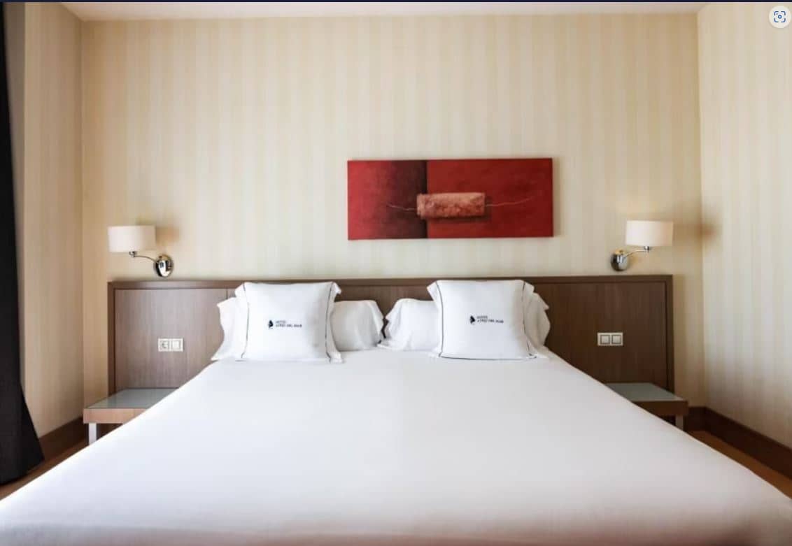 rooms-superior-room