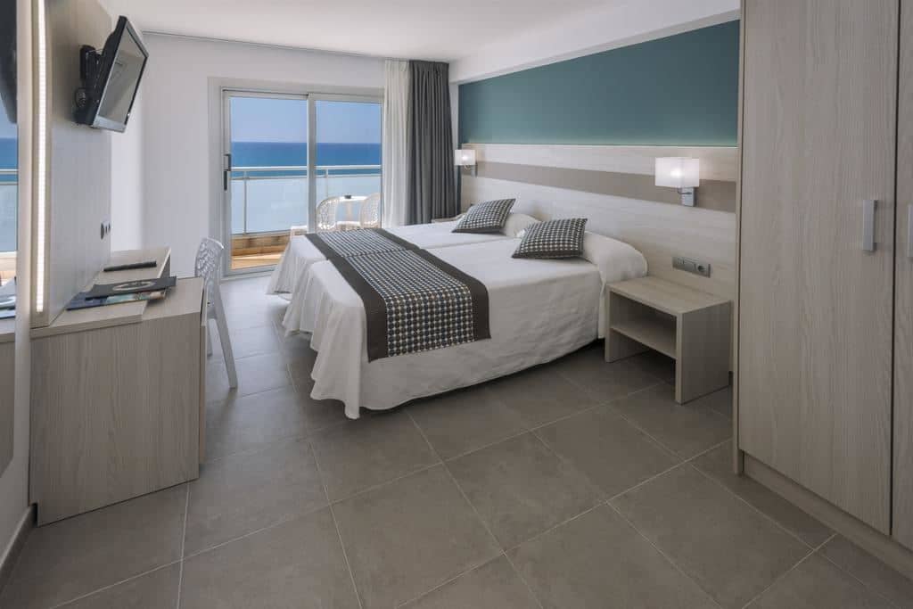 rooms-standard-room-sea--view
