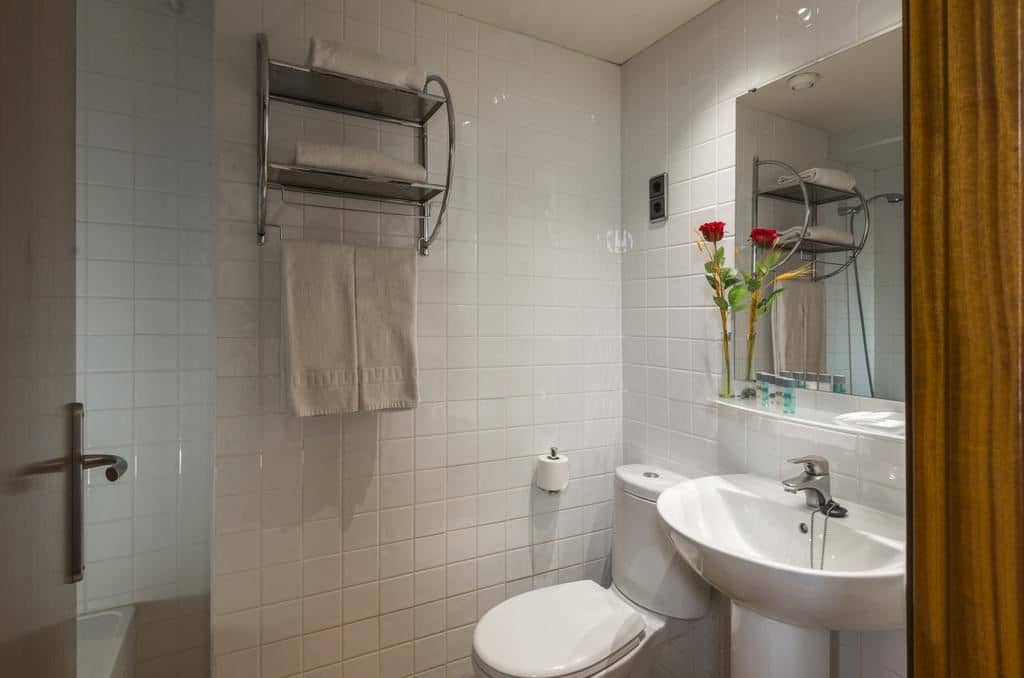 rooms-standard-room