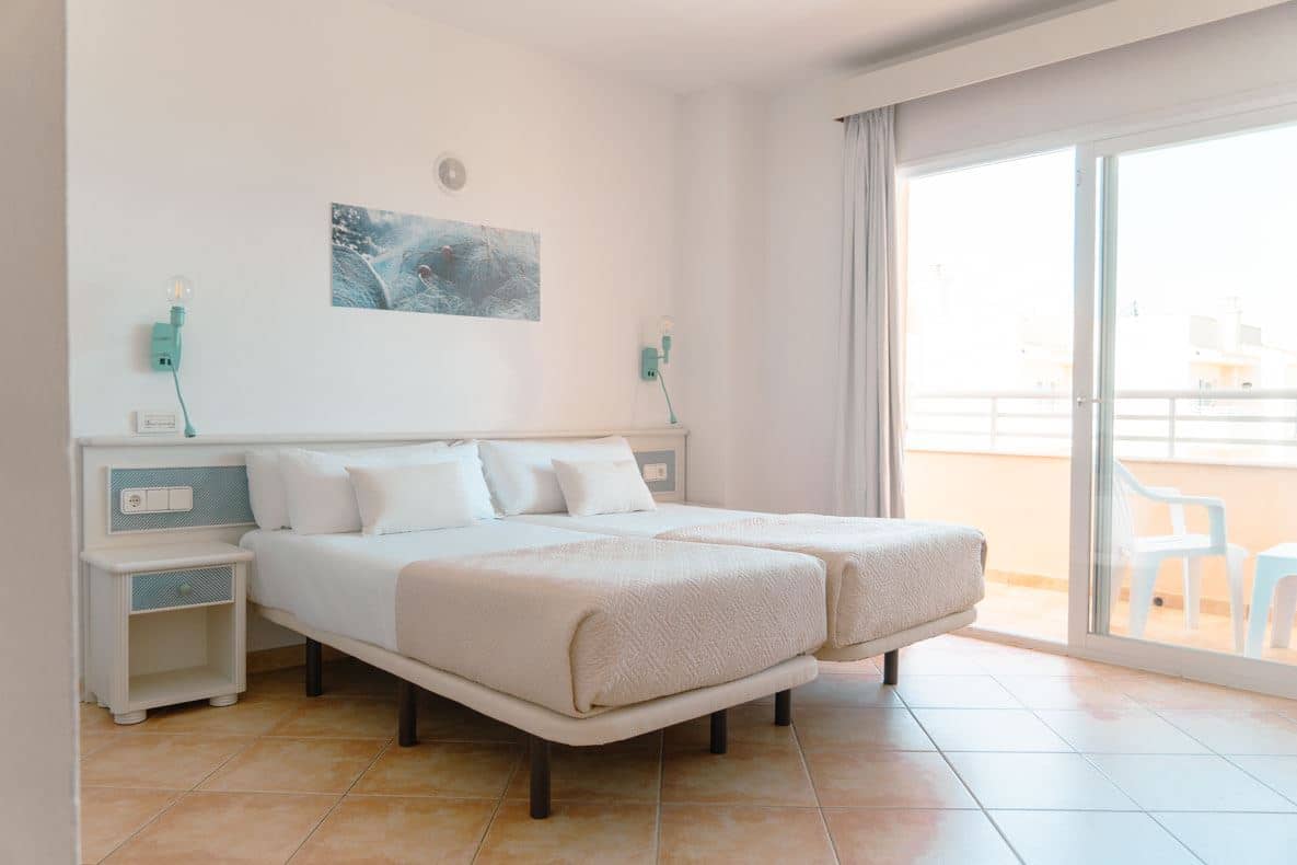 rooms-double-with-terrace