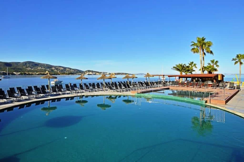 pools-outdoor-pool