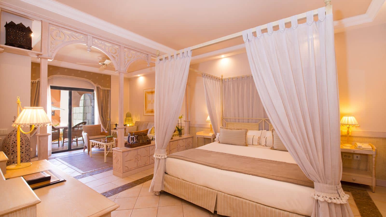 rooms-junior-suite-balcony-or-terrace
