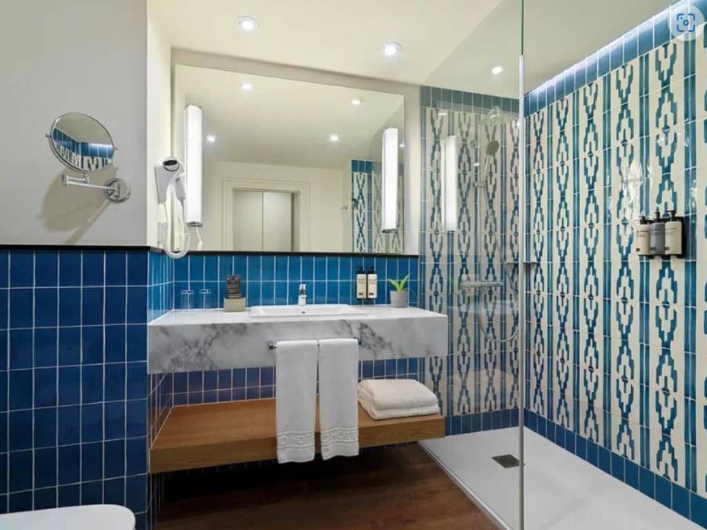 rooms-family-room