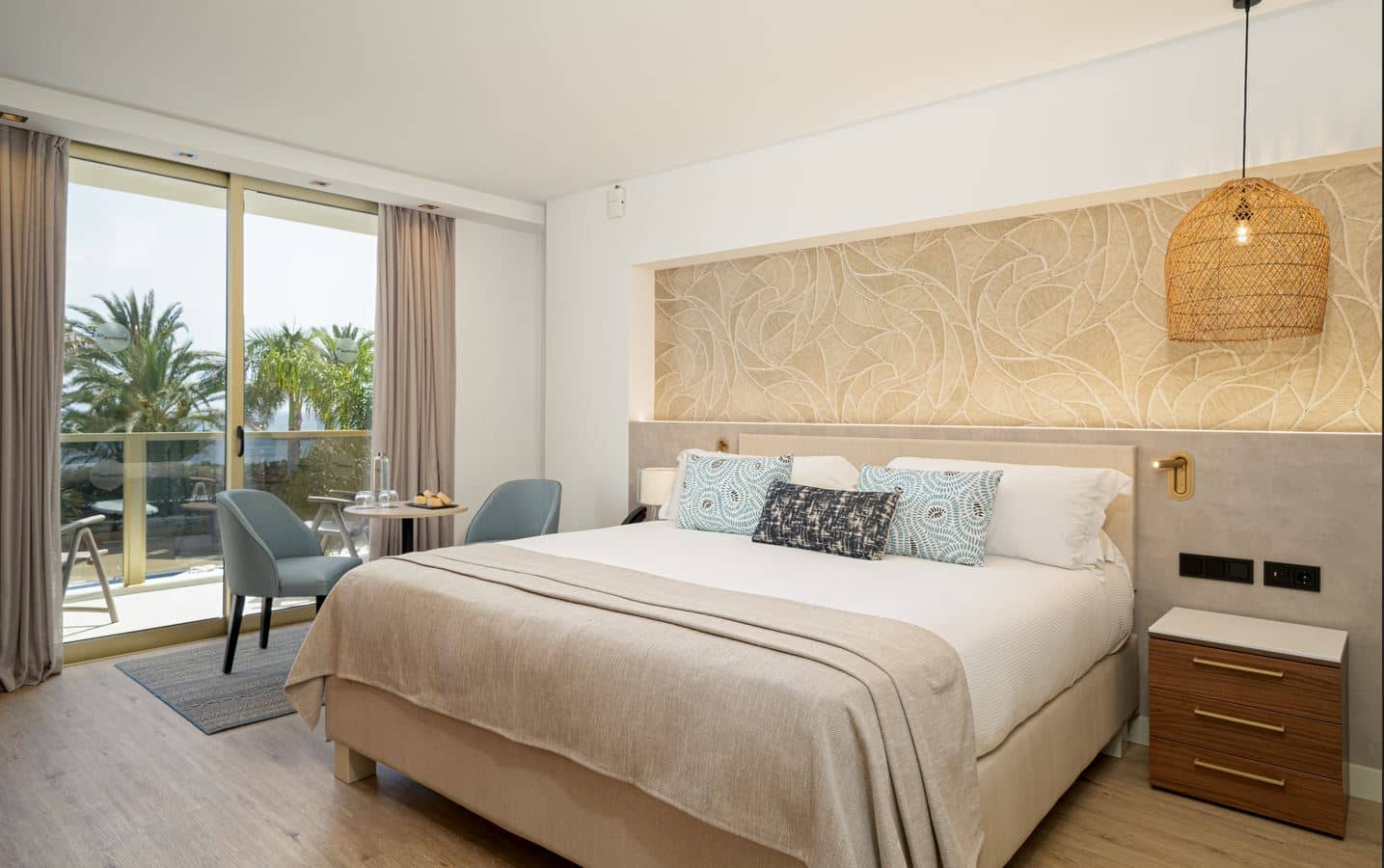 rooms-double-superior-single-use