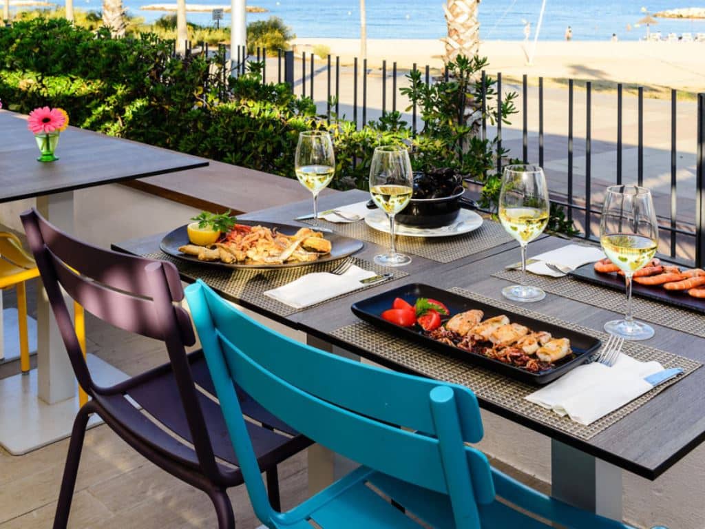 restaurants-beach-club
