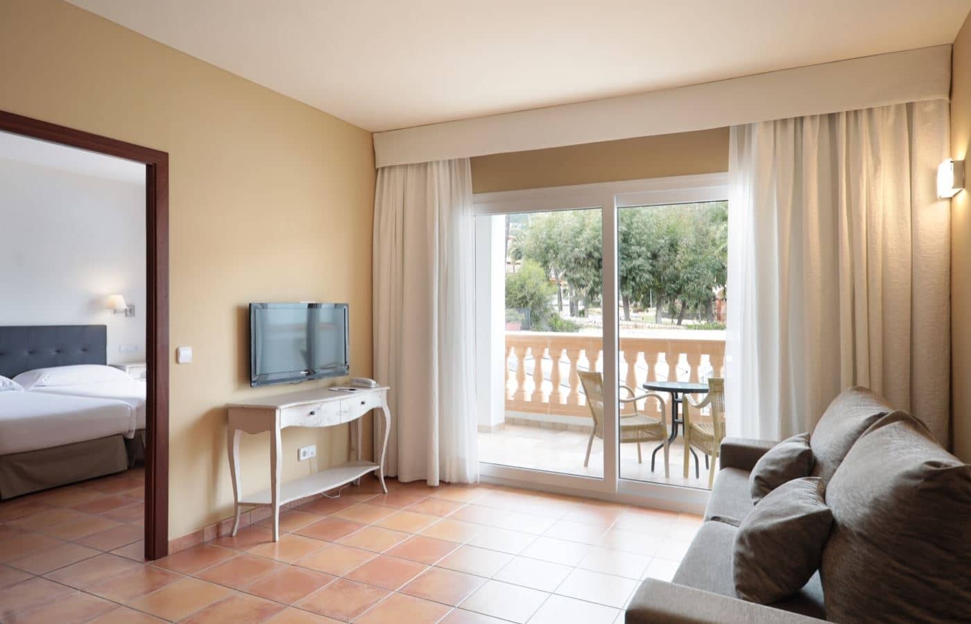 rooms-af--family-superior-apartment