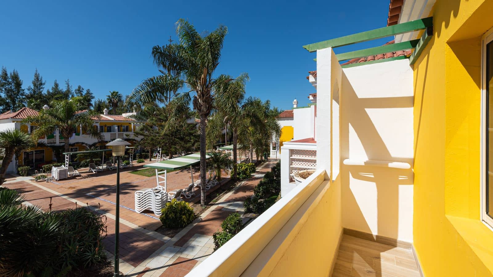 rooms-bungalow-plus-1-bedroom-with-terrace