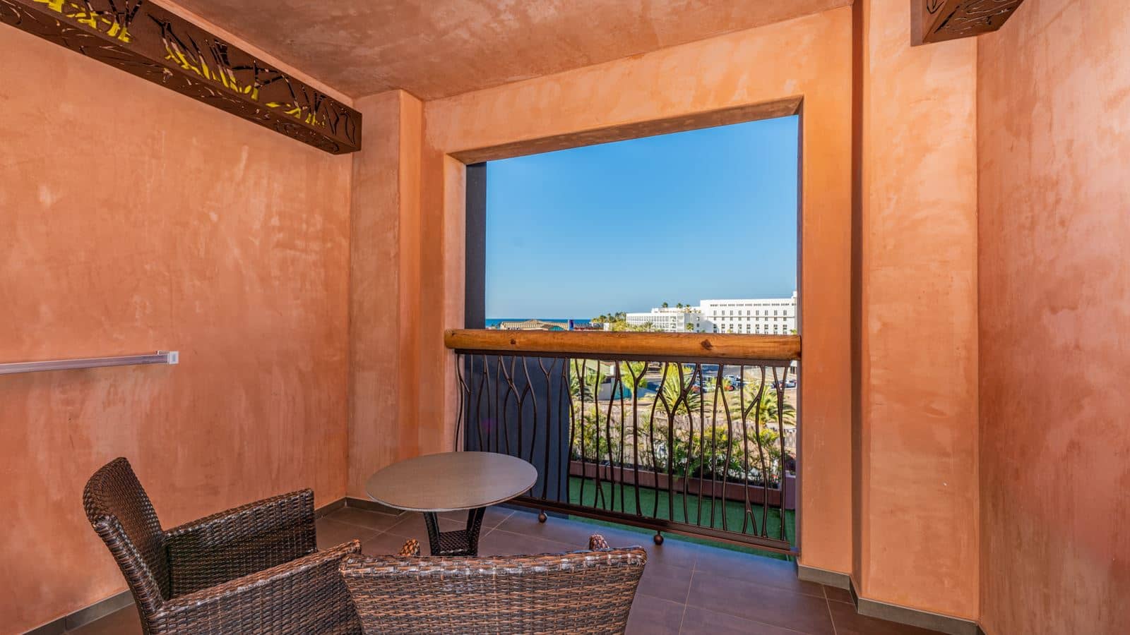rooms-dst-double-standard-balcony