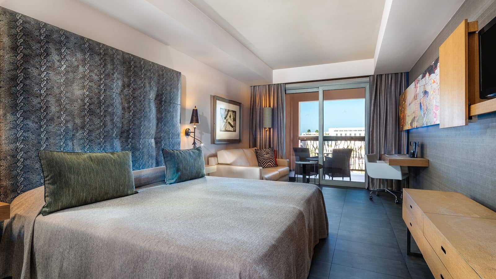 rooms-dst-double-standard-balcony