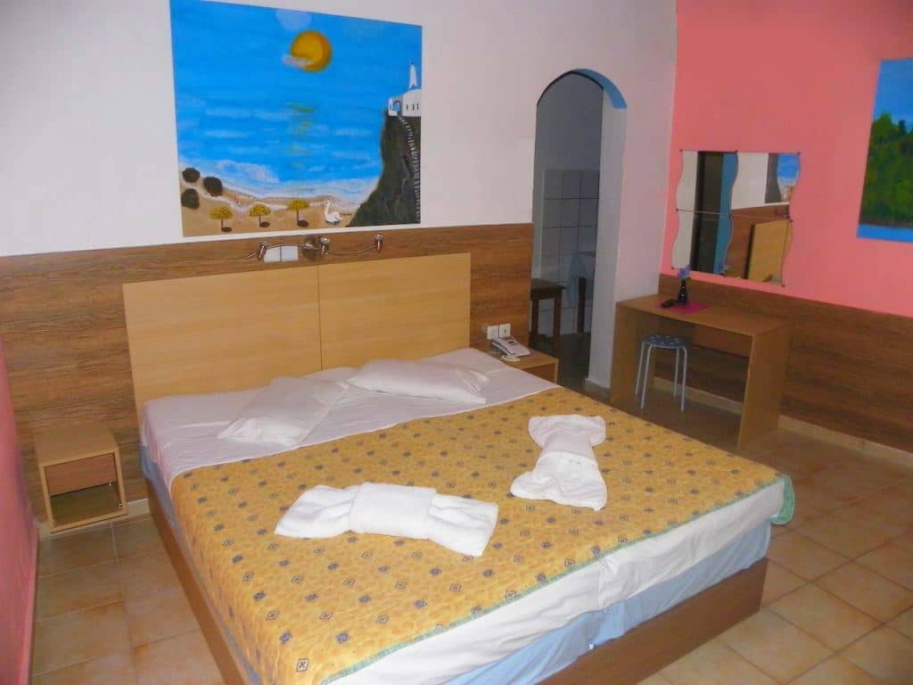 rooms-deluxe-plus-studio