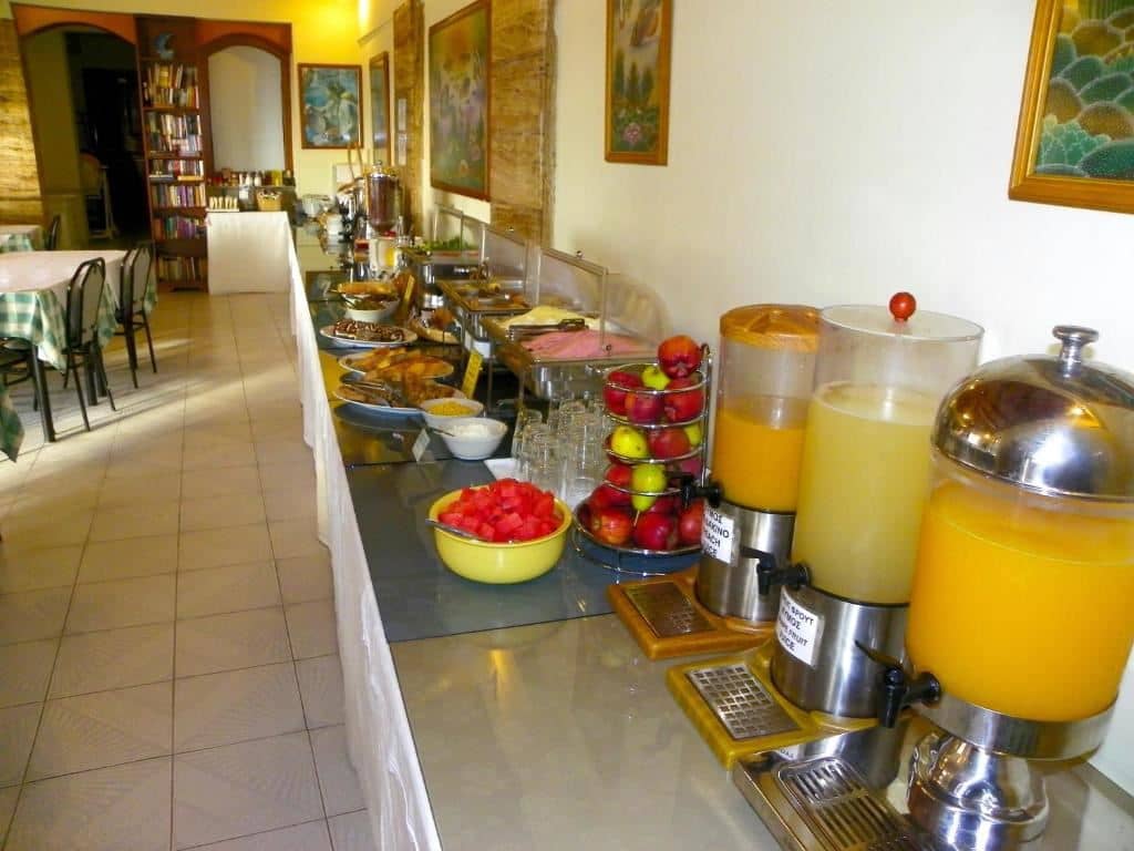 restaurants-restaurants