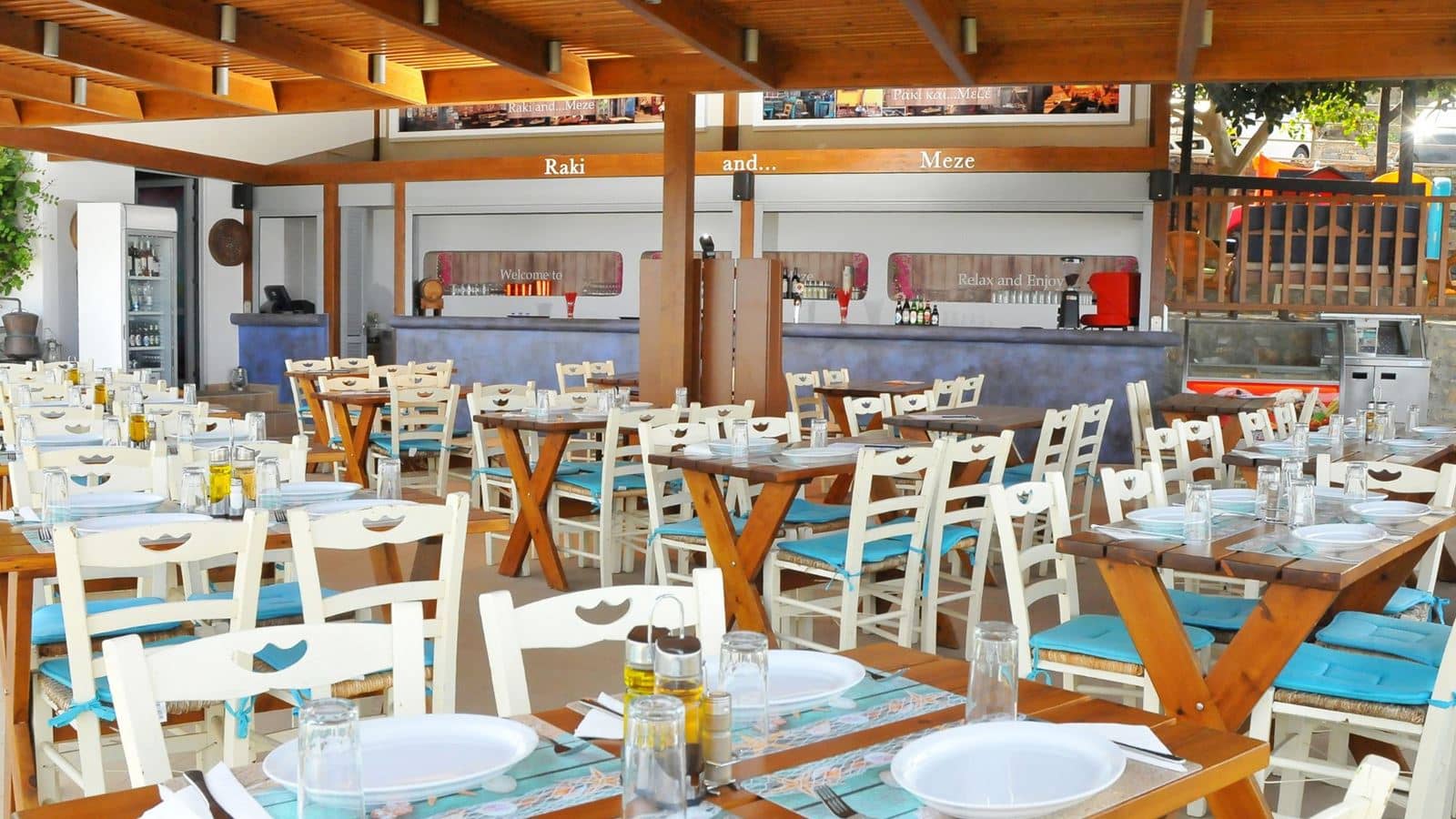 bars-raki-meze-bar