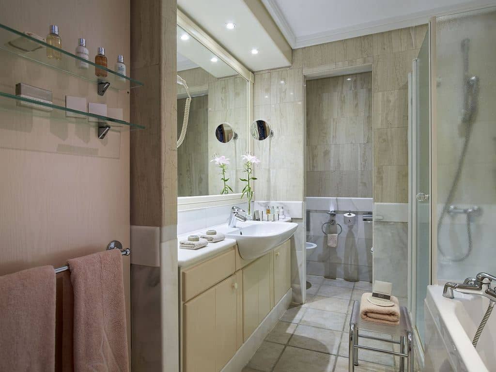 rooms-presidential-suite-sea-front-private-pool