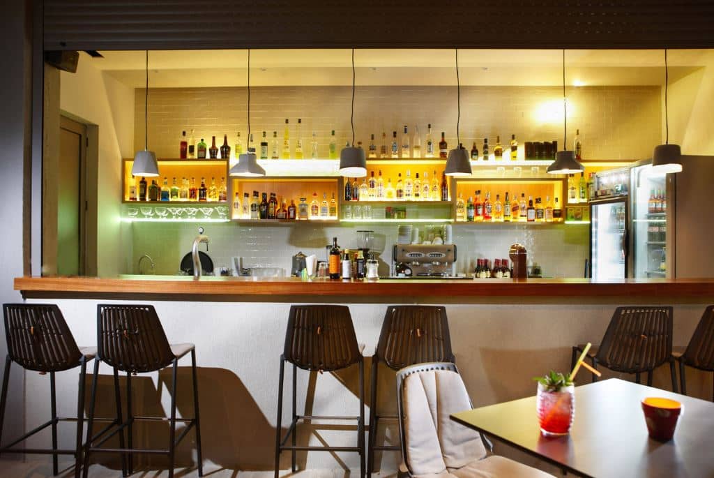 bars-annas-bar-area
