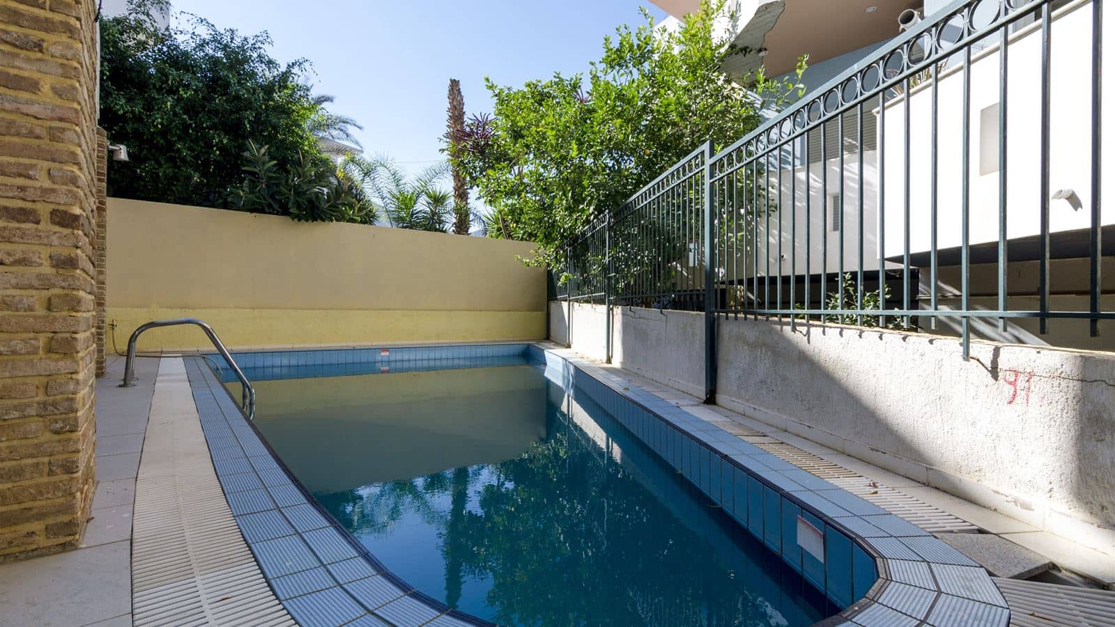 pools-outdoor-pool