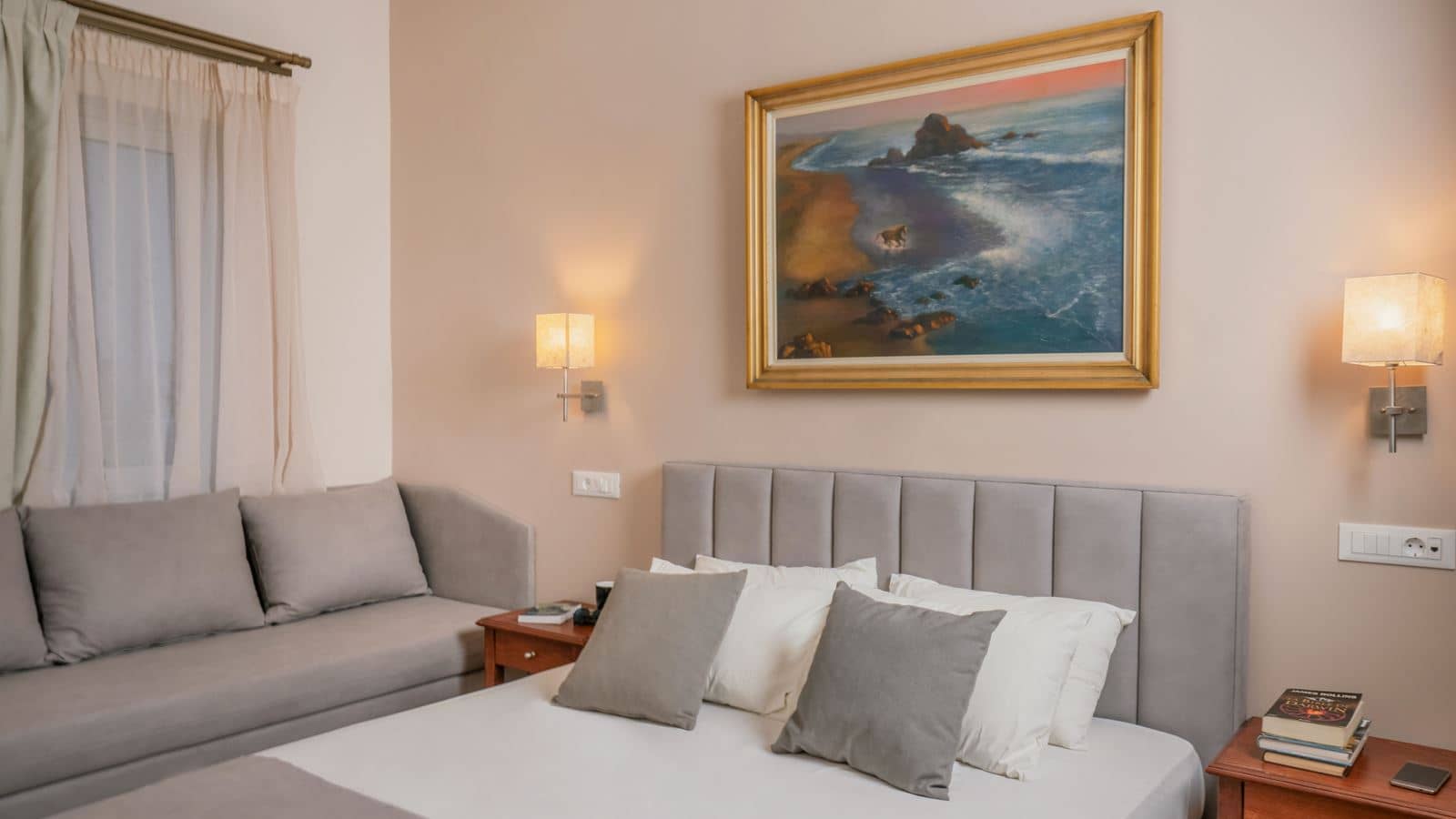 rooms-family-with-living-room