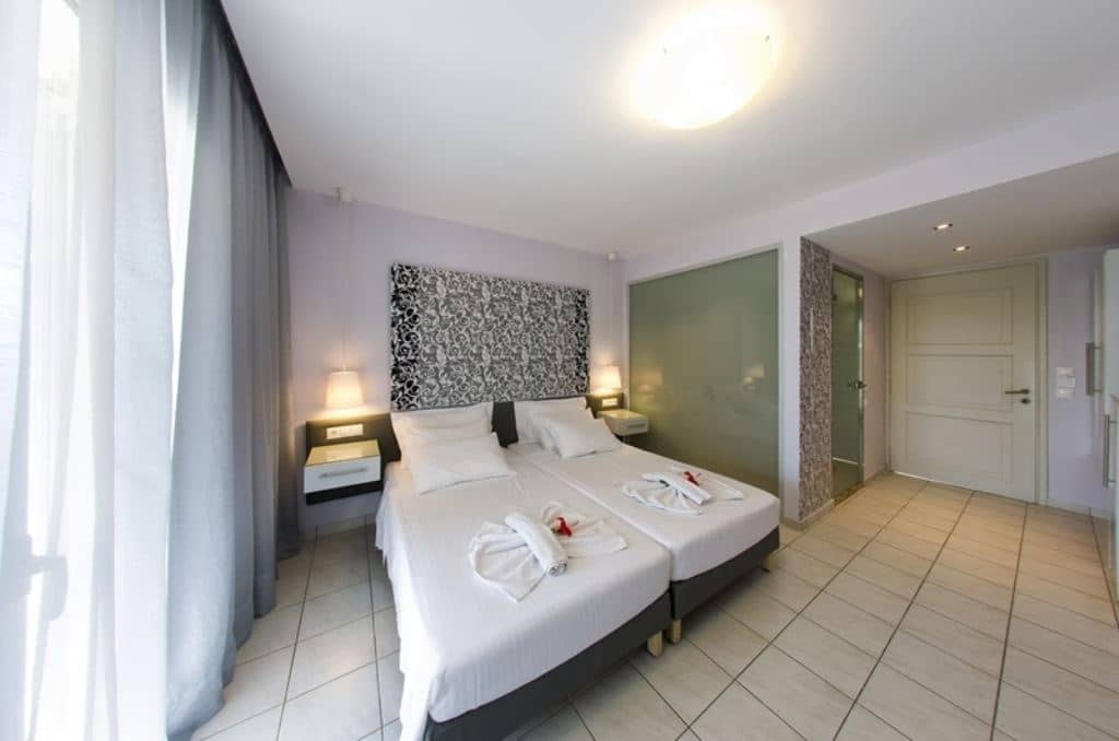 rooms-twin-standard-room