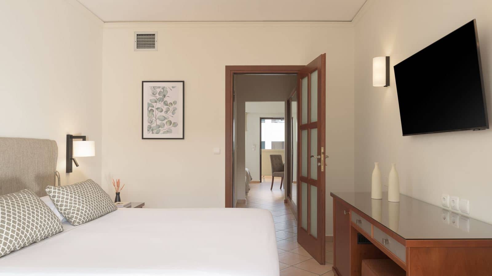 rooms-family-1-bedroom