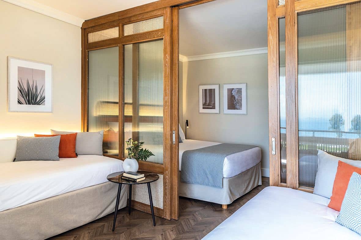 rooms-superior-family-sliding-door-sea-view